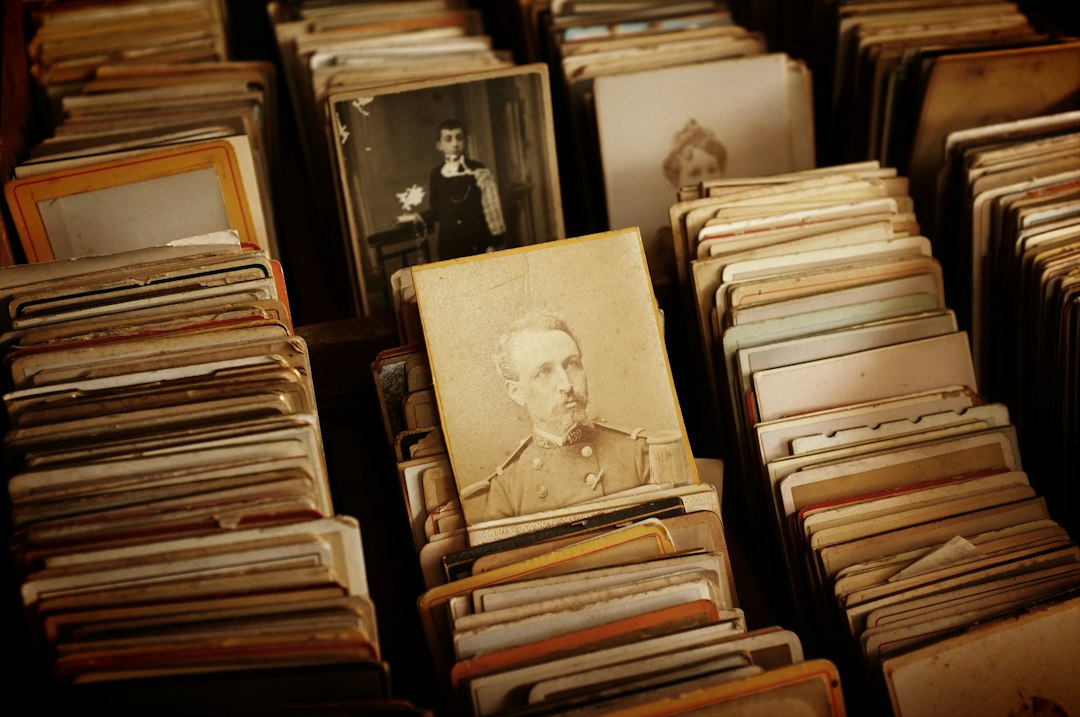 Collezione di fotografie storiche da organizzare e digitalizzare